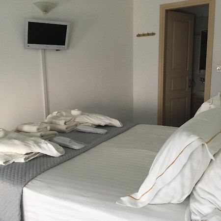 Kifines Suites Folegandros Town Ngoại thất bức ảnh