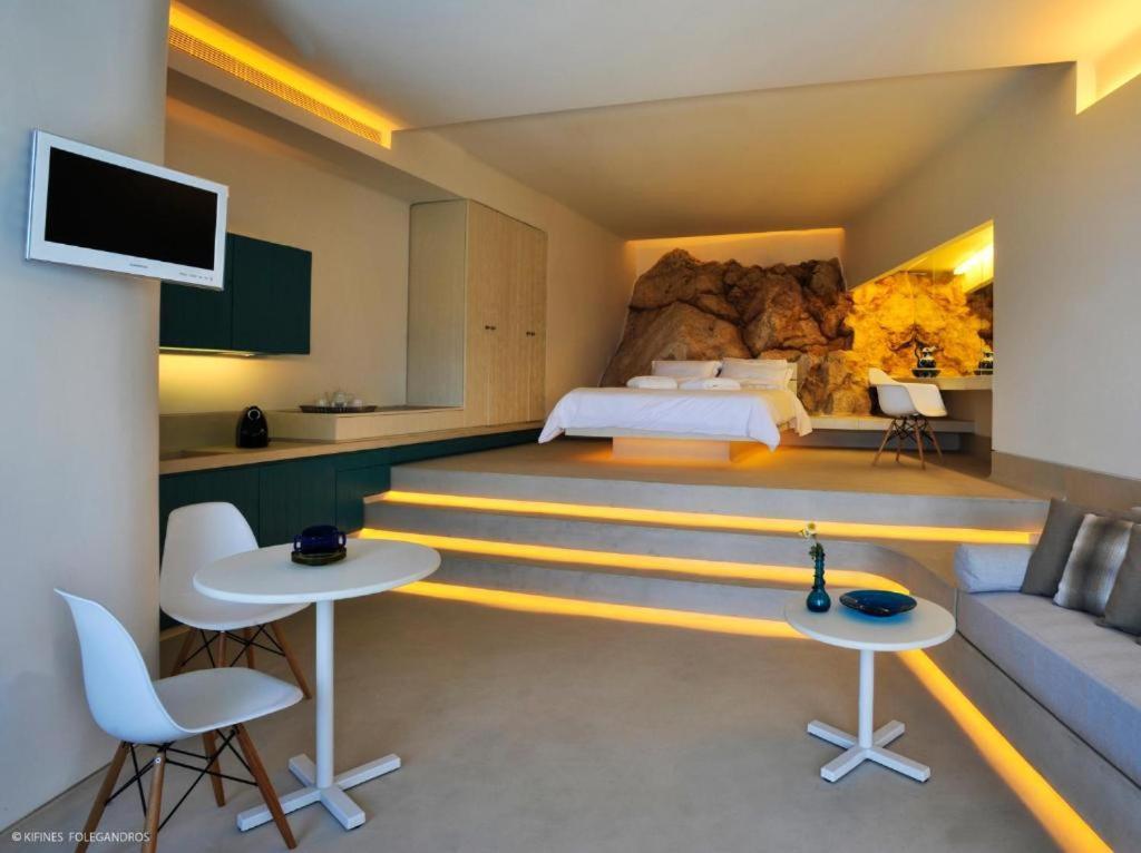 Kifines Suites Folegandros Town Ngoại thất bức ảnh