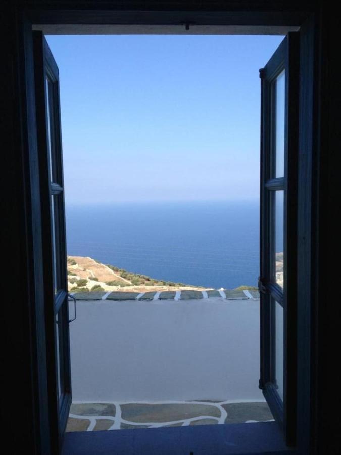 Kifines Suites Folegandros Town Ngoại thất bức ảnh