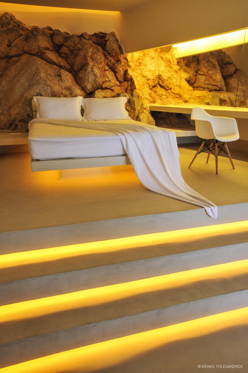 Kifines Suites Folegandros Town Ngoại thất bức ảnh